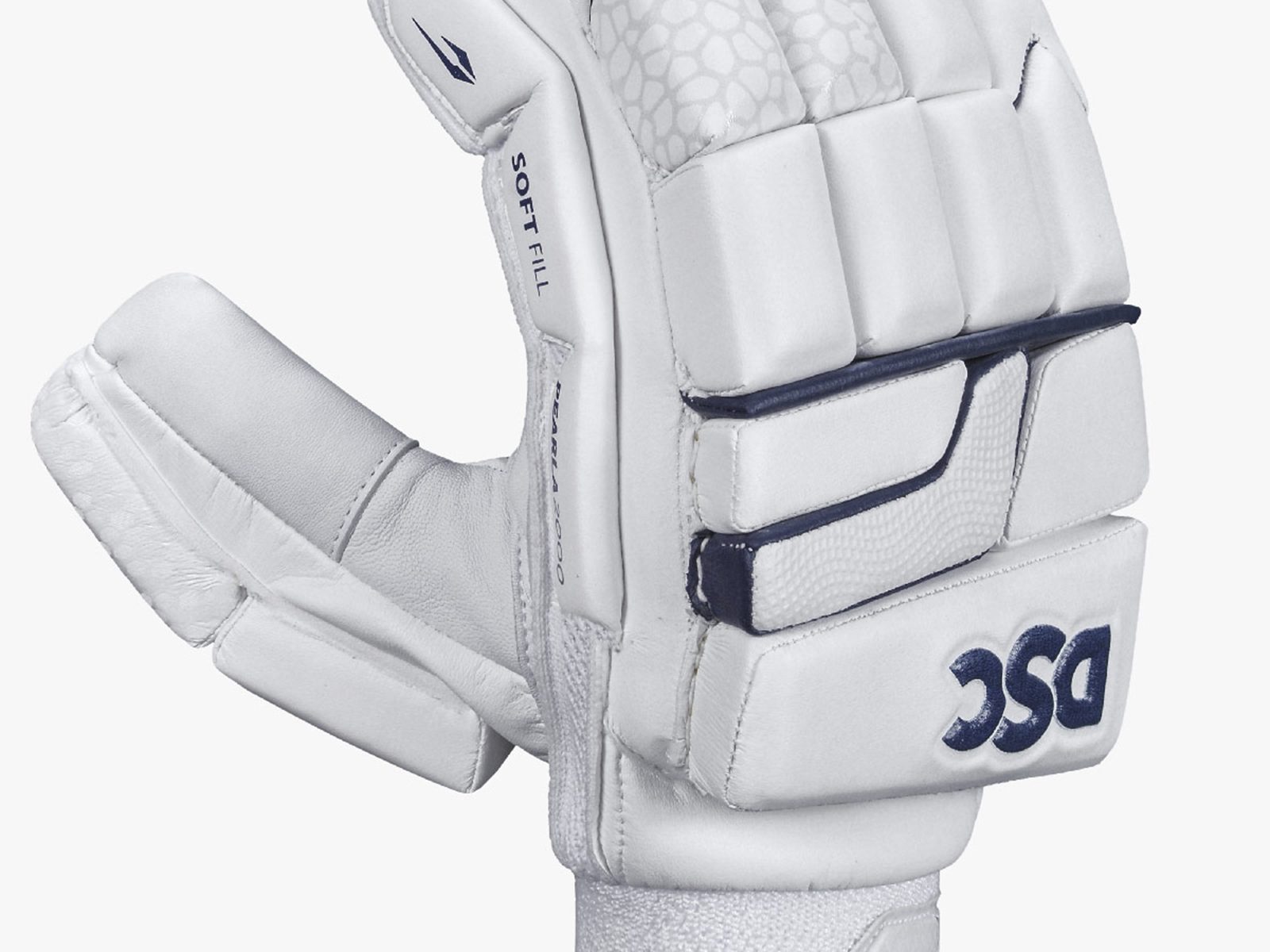 DSC Pearla 2000 Batting Gloves