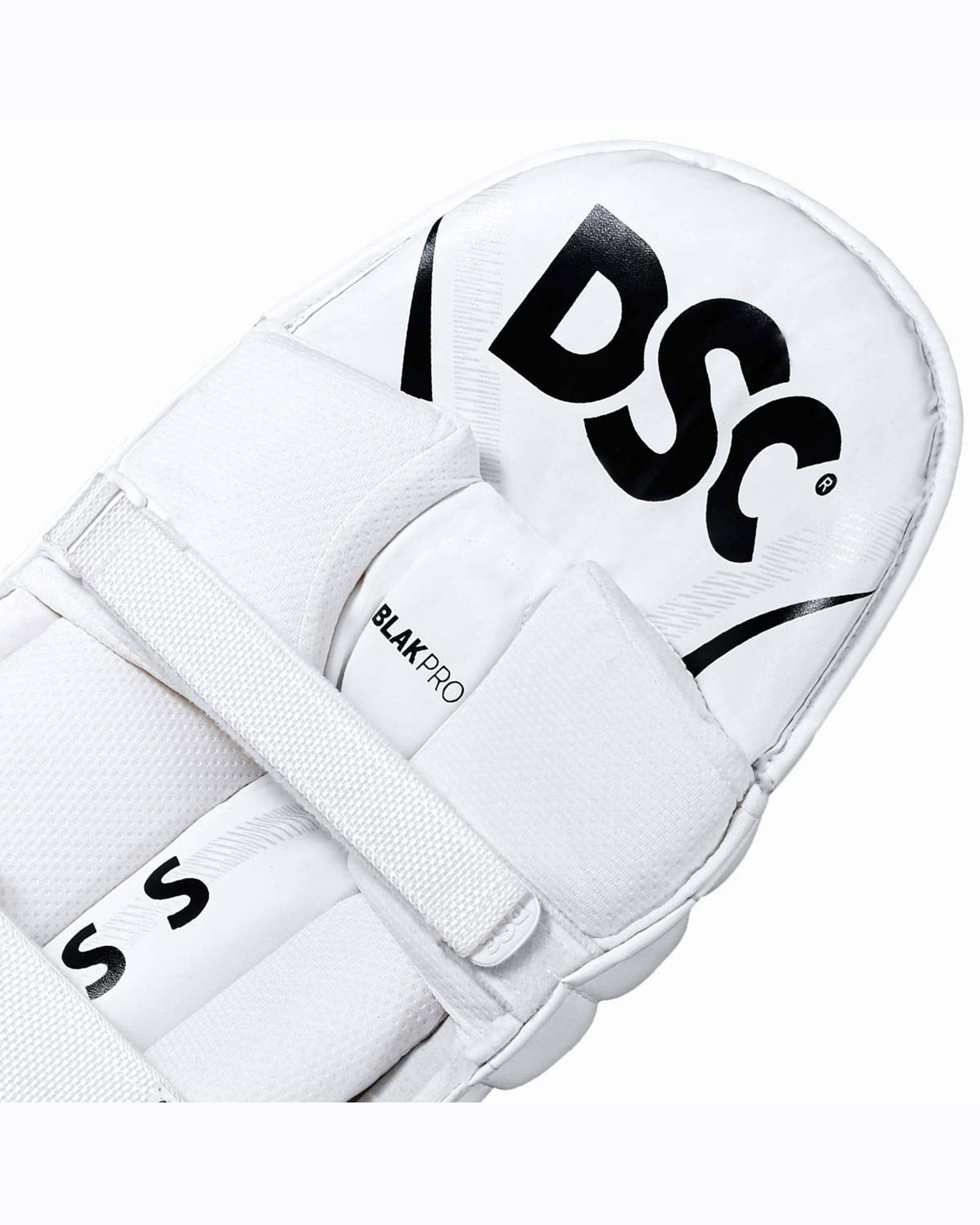 DSC Blak Pro Leg Guard - Image 5