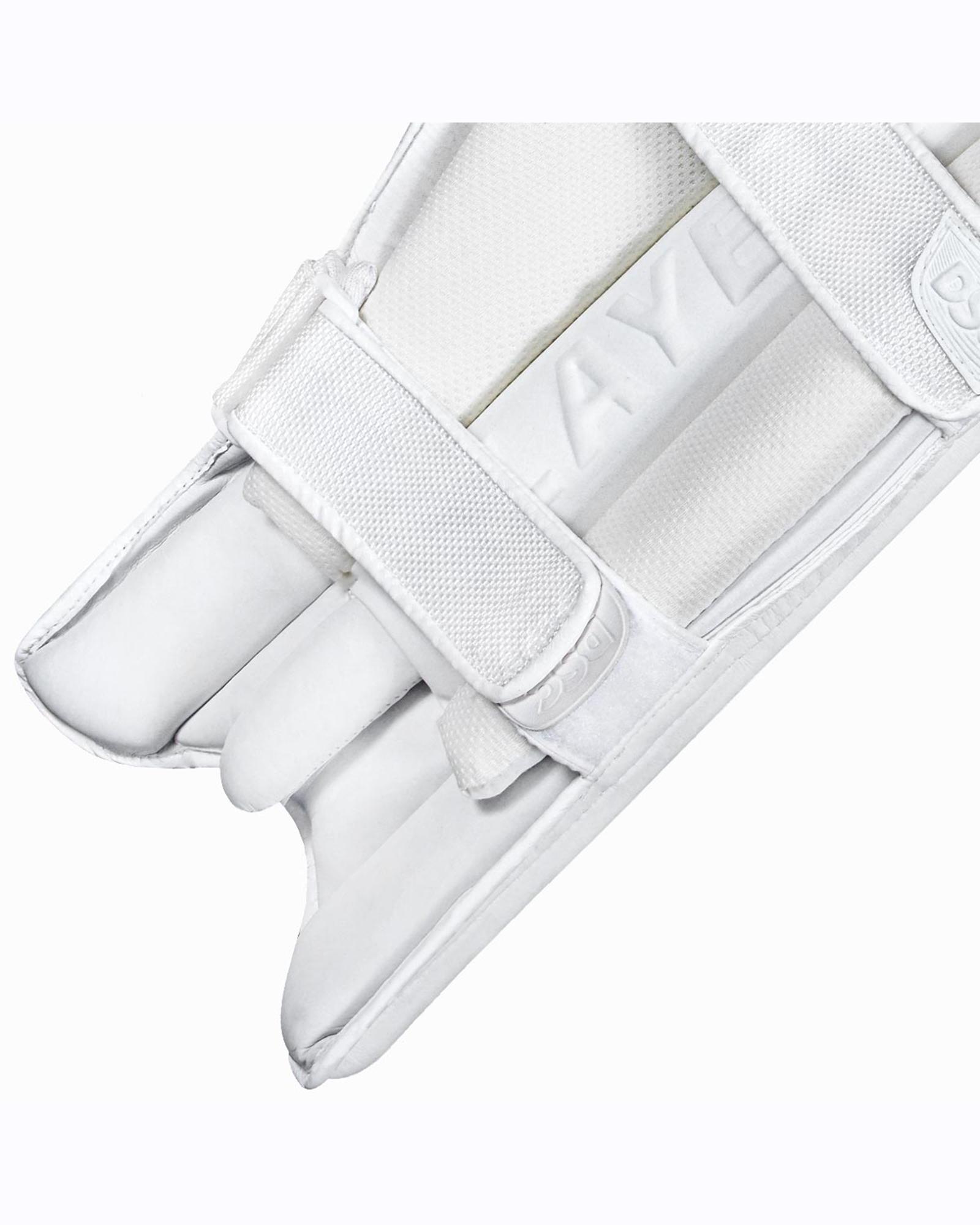 DSC Blak Players Leg Guard - Image 4