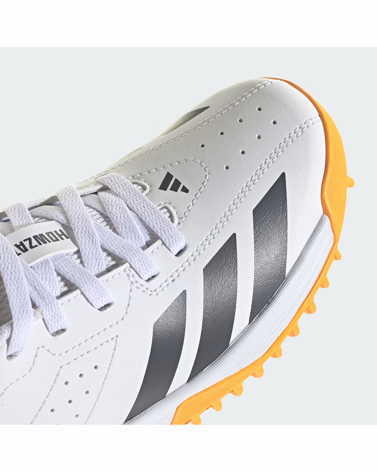 Adidas Howzat Spikeless Junior Cricket Shoe - White - Image 8